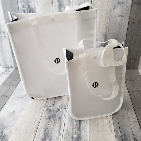 New Lululemon Athletica Set of 2 Shopping Bags with snap closure - Picture 2 of 5